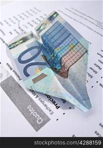 20-Euro paper airplane on a market survey