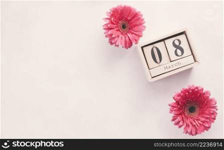 8 march inscription wooden blocks with flowers