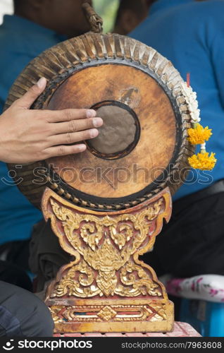 a Drum at the Erawan Shrine at Pratunam in the Citycentre of Bangkok in Thailand in Southeastasia.. ASIA THAILAND BANGKOK ERAWAN SHRINE MUSIC