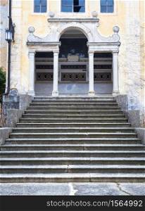 A long stair create the perspective to this 15th century Italian chapel.