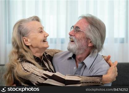 A long-term relationship that lasts till old age, characterized by unwavering affection. Still expressing affection and joyfully hugging one another.