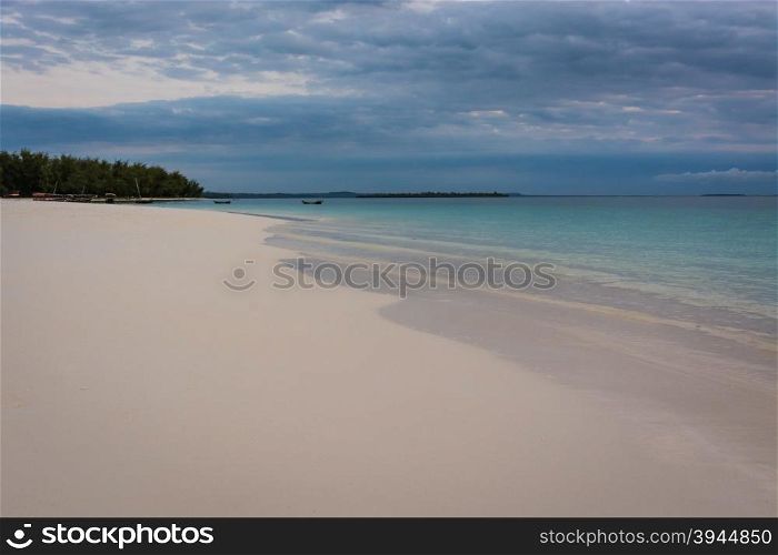 a nice view of Zanzibar beach
