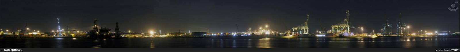 A panoramic overview of the Rotterdam Harbor at night