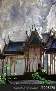 a traditional Temple of the cve Tham Phraya Nakhon in the Khao Sam Roi Yot Nationalpark on the Golf of Thailand near the Town of Hua Hin in Thailand. . ASIA THAILAND HUA HIN SHRIMP FARM