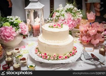 A wedding cake on the wedding day