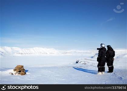 A winter wilderness adventure guide. Spitsbergen, Svalbard, Norway