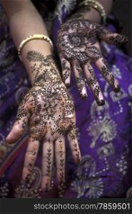 a women is making henna in the town of Jaisalmer in the province of Rajasthan in India.. ASIA INDIA RAJASTHAN