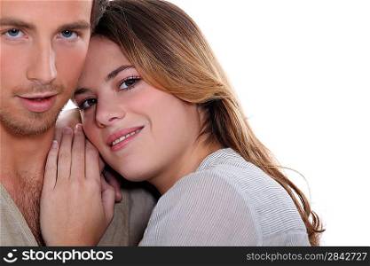 a young woman leaning on boyfriend&acute;s shoulder