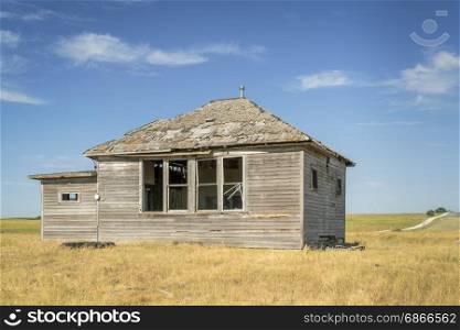 abandoned old house in Nebraska Sandhills, summer scenery