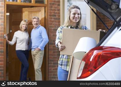 Adult Daughter Moving Out Of Parent&rsquo;s Home
