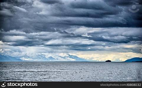 Alaska - Travel Destination - Whale Watching Adventure