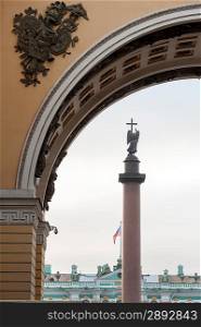 Alexander Column viewed through the Triumphal Arch of General Staff Building, Winter Palace, State Hermitage Museum, Palace Square, St. Petersburg, Russia
