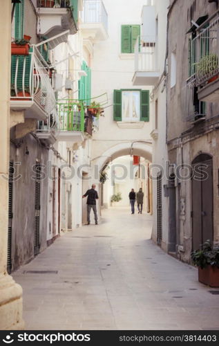 alley with arch