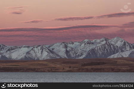 Amazing natural landscapes in New Zealand. Mountains lake at sunset.