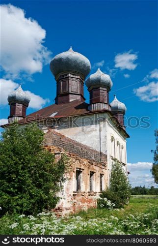 Ancient Church of St. Paraskeva. Village Izmailovskaya .Arkhangelsk region, Russia
