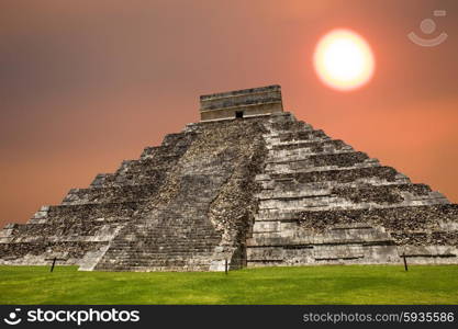 Ancient Mayan pyramid, Kukulcan Temple at Chichen Itza, Yucatan, Mexico