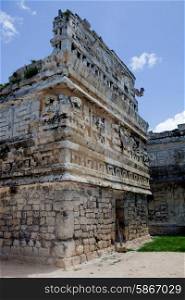 Ancient Mayan temple at Chichen Itza, Yucatan, Mexico