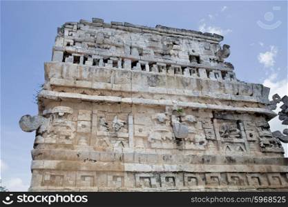 Ancient Mayan temple at Chichen Itza, Yucatan, Mexico