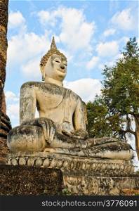 Ancient Thai Buddha statue