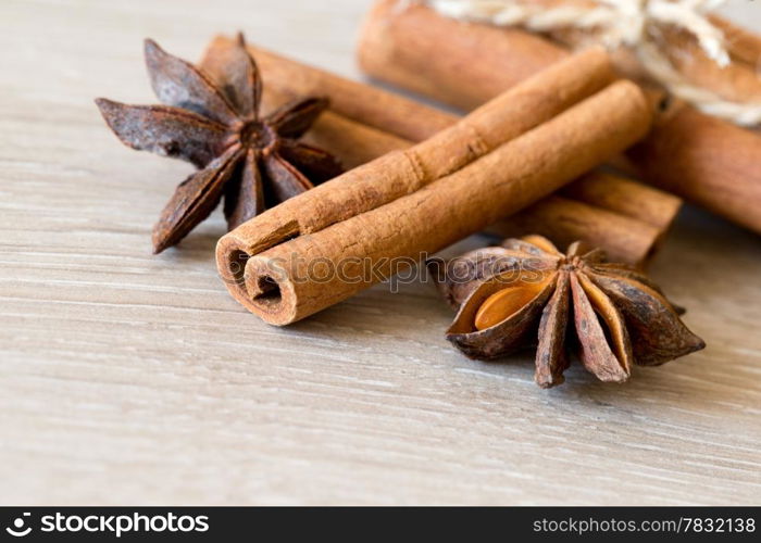 anise and cinnamon, on wooden table&#xA;&#xA;