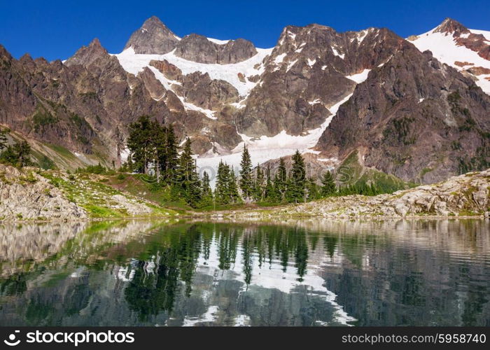 Ann lake and mt. Shuksan, Washington