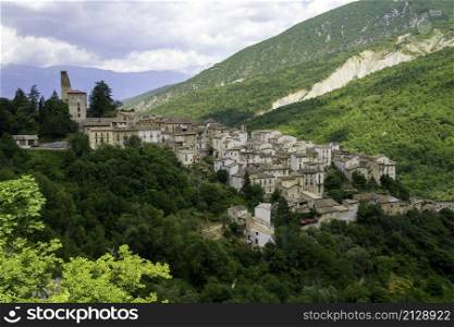 Anversa degli Abruzzi, L Aquila province, Abruzzo, Italy: old town