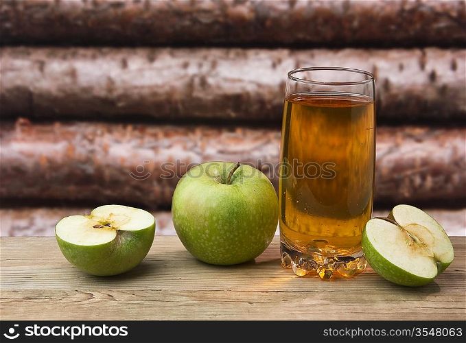 apple juice on a wooden table