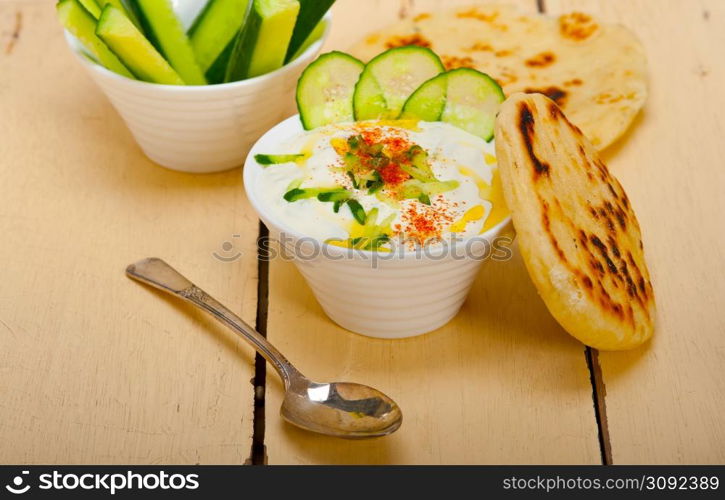 Arab middle east salatit laban wa kh&rsquo;yar Khyar Bi Laban goat yogurt and cucumber salad