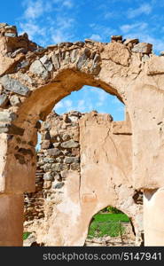 arch village house and cloudy sky in oman the old abandoned