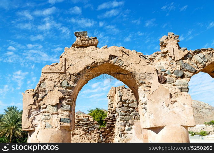 arch village house and cloudy sky in oman the old abandoned