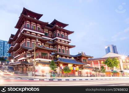 Architecture of Singapore buddha tooth relic temple at dusk