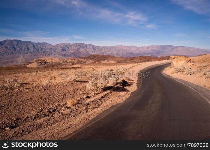 Artist&rsquo;s Drive goes deeper into the beauty of Death Valley