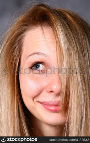 attractive face of the young blonde woman