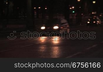 Autos, Verkehr auf der Avenue des Champs-+lysTes, Arc de triomphe