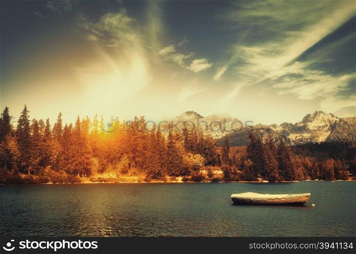 Autumn at alpine mountain lake