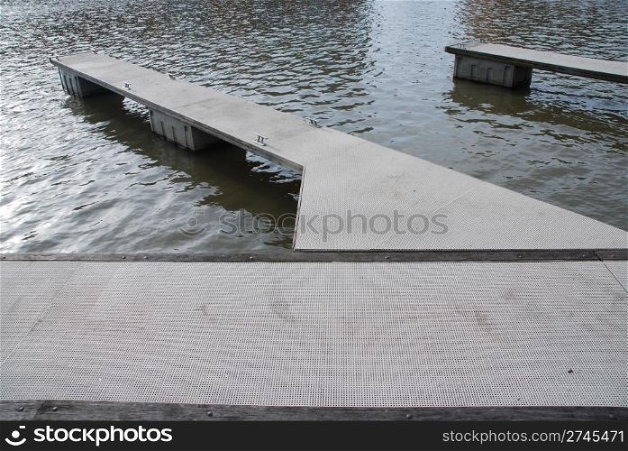 available docks for boats at the landing stage