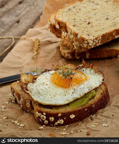 Avocado Breakfast Sandwich With Fried Egg
