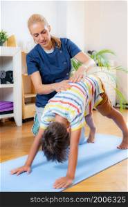 Back stabilisation exercise for children