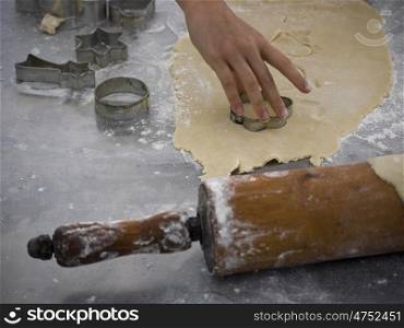 Backrolle und Backformen. Baking dough and roll on a baking sheet
