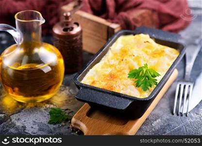baked cauliflower with egg and cheese