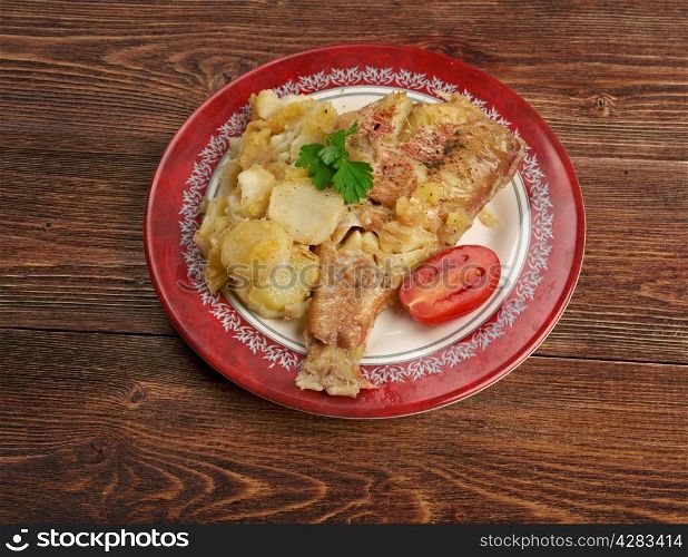 Baked red grouper with potato and apple