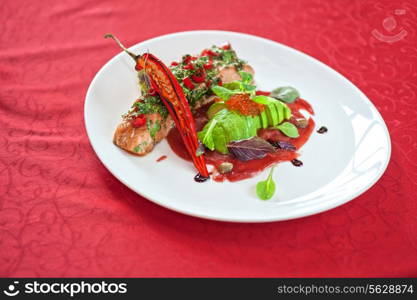 baked salmon with herbs and cayenne pepper