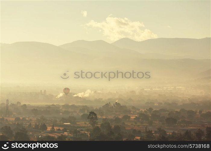 balloons above Teotihuacan