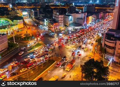 BANGKOK, THAILAND-Dec 1, 2018: traffic at Hua Lamphong intersection at night in Bangkok, Thailand
