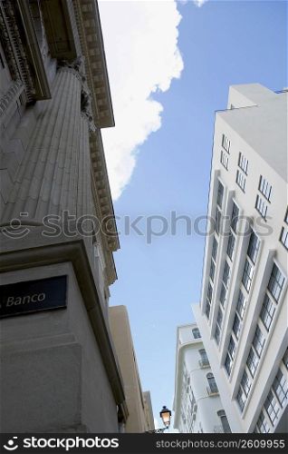 Bank sign, Spanish