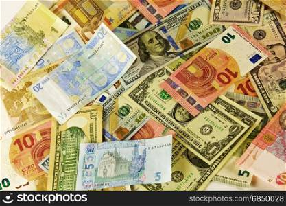 Banknotes of different values in different countries