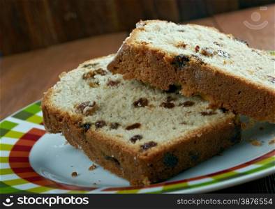 Barmbrack - Irish yeasted bread with added sultanas and raisins