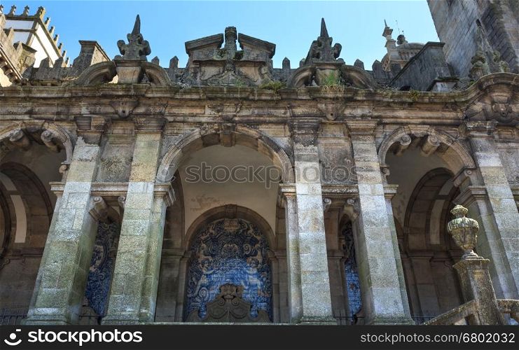Baroque loggia to lateral facade of Porto Cathedral, Portugal. Build around 1732 by Italian architect Nicolau Nasoni.