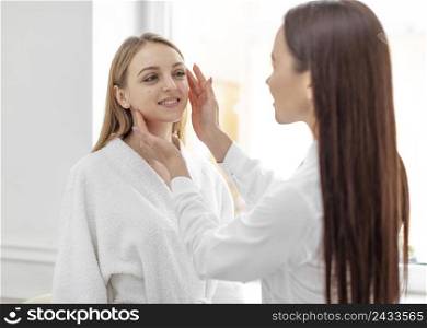 beautician woman clinic consults client 4