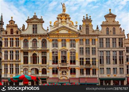Beautiful houses of the Grand Place Square in Brussels, Belgium. From right to left L&rsquo;Etoile, Le Cygne, L&rsquo;Arbre d&rsquo;or, La Rose, Le Mont Thabor. Grand Place Square in Brussels, Belgium